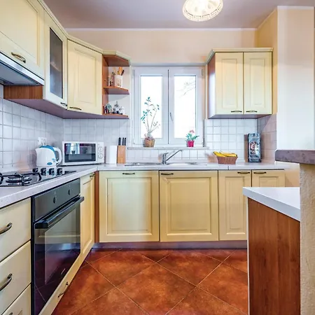 Four-bedroom In Bregi