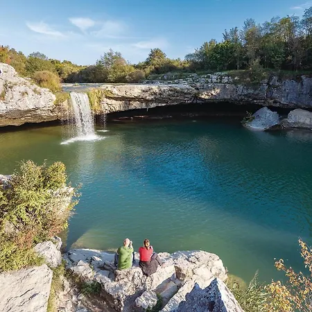 Сasa de vacaciones In Bregi With Outdoor Swimming Pool Katun Gracanski